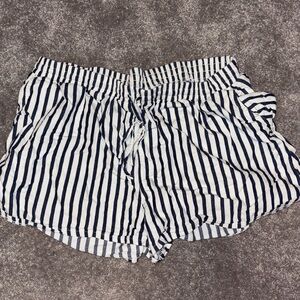 Universal Thread Striped High Waist Shorts